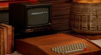 Apple’ın ilk bilgisayarı ne zaman çıktı? Apple’ın ilk çıkardığı bilgisayar açık arttırmada satışa sunulacak