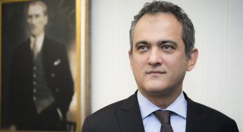 Ara tatil yapılacak mı?  Bakan Özer’den açıklama geldi