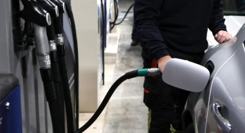 Araç sahipleri dikkat: Benzin ve motorine zam geliyor