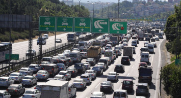 Araç sahipleri dikkat: İstanbul’da 30 Ağustos sebebiyle bazı yollar kapatılacak