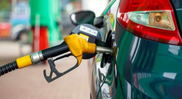 Araç sahiplerine müjde peş peşe gelen zamların acısı çıkartıldı! Akaryakıta indirimler gelmeye devam ediyor! Büyük indirim kapıda hazır olun