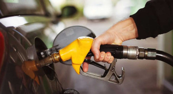 Araç sahiplerini sevindiren gelişme! Benzin, motorin ve lpg'ye indirim: Bugün yakıt alanlara dev indirim