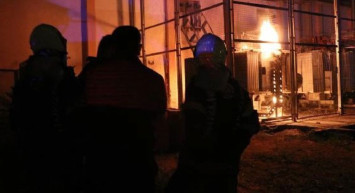 Ardahan’da Elektrik Trafosunda Çıkan Yangın Paniğe Sebep Oldu