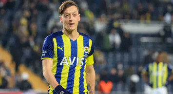 Arsenal'ın futbolcusu Martin Odegaard'dan Fenerbahçeli Mesut Özil hakkında dikkat çeken sözler!