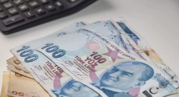 Asgari ücret zammında hesaplar değişti: İşçi ve işveren rakamları masaya yatıracak