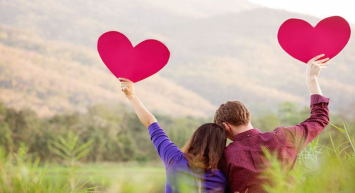 Aşk denildi mi bu burçlar için tüm sular durur! Aşkını her daim koruyup saklayan burçlar