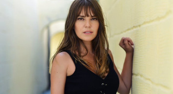 Aslı Enver Yine Hüsrana Uğradı! Ünlü Oyuncunun Çocuk Hasreti Sarp Batur'la Olan İlişkisini Bitirdi