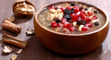 Aşure neden yapılıyor, ilk ne zaman yapılmış? Aşure yapmak farz mı, sünnet mi? Kimler aşure yapmalı?