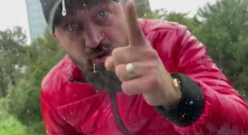 Ataşehir'de trafik magandası şoku! 2 çocuğunun önünde aracın aynasını kırdı: O anlar kameraya yansıdı