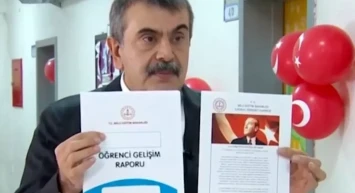 Atatürk karnelerden kaldırıldı mı? Yusuf Tekin'den çok konuşulan iddiaya yanıt