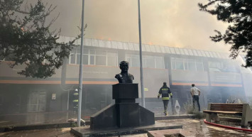 Atatürk Üniversitesinde korkutan yangın: Ekiplerin müdahalesi büyüyor