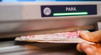 ATM’den para çekerken dikkatli olun: Dolandırıcıların oyunu pes dedirtti