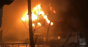 Avcılar'daki tekstil fabrikasına yangın çıktı: Olay yerine ekipler sevk edildi