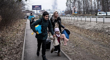 Avrupa iki yüzlülüğe doymuyor, mültecilerin ırkına göre muamele!