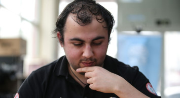 Azmin Öyküsü: Görme engelli Muhammet Balcı başarılara doymuyor!