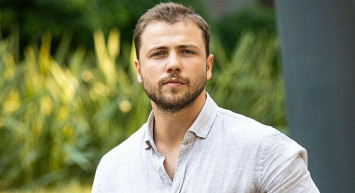 Baba Dizisi İle Ekranlara Gelmeye Hazırlanan Ünlü Oyuncu Tolga Sarıtaş'tan Hayranlarını Üzen Haber!