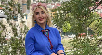 Bahar Kapıda programı sunucusu Bahar Gelir kimdir? Bahar Gelir biyografisi