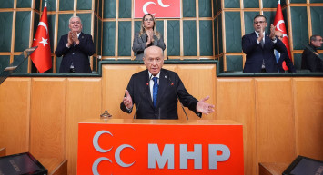 Bahçeli’den ABD’ye Sert Çıkış: “Petrol Kokusu Almış Amerikan Emperyalizmi”