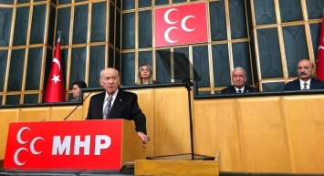 Bahçeli’den sert mesaj: “İmralı, YPG-SDG’ye çağrı yapsın, Silahların tamamı yakılmalıdır”