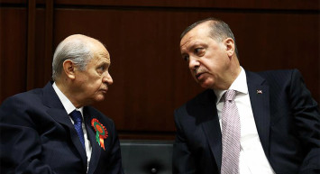 Bahçeli'yi öfkelendiren soru Erdoğan'a da soruldu!