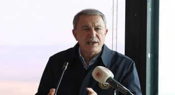 Bakan Akar’dan komşuya mesaj: Yunanistan’ın uzattığımız barış elini tutmasını bekliyoruz