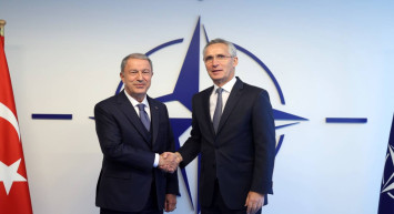 Bakan Akar’dan net mesaj: Yunanistan ile görüşmeler başlayabilir