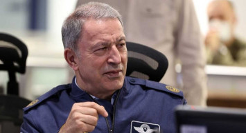 Bakan Akar'dan Pençe Kilit Harekatı açıklaması: Terör yuvalarının kilitleri tek tek parçalanıyor