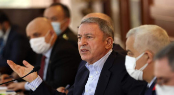 Bakan Akar’dan sert açıklama: İHA ve SİHA’lara çamur atanları kınıyoruz