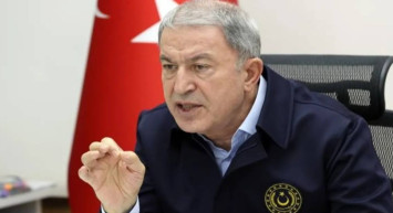 Bakan Akar’dan Yunanistan’a sert çıkış: Aklınızı başınıza toplayın