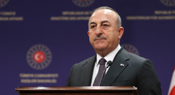 Bakan Çavuşoğlu Antalya’daki son durumu paylaştı: Anketlerde 7-8 puan öndeyiz