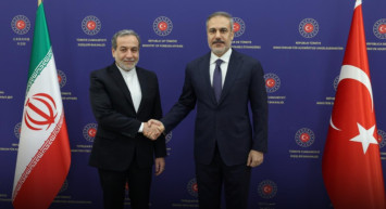 Bakan Fidan İranlı Mevkidaşı Erakçi ile Telefonda Görüştü