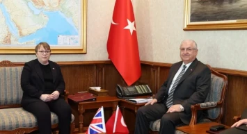 Bakan Güler mevkidaşı ile bir araya geldi