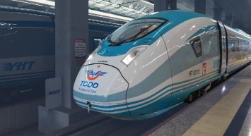 Bakan Karaismailoğlu müjdeyi verdi: Ankara-İstanbul 80 dakikaya iniyor