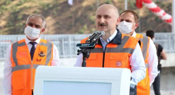 Bakan Karaismailoğlu Siirt’te konuştu: Milletimiz bu hizmetleri fazlasıyla hak etti