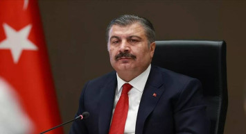 Bakan Koca’dan Eris varyantı açıklaması: Her geçen gün doğaya yeniliyor