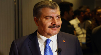 Bakan Koca’dan kızamık salgını açıklaması: Filyasyon çalışmaları sıkı şekilde yapılıyor