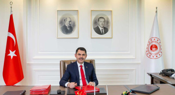 Bakan Kurum Atatürk Havalimanı Millet Bahçesi’ndeki fidan dikim törenine tüm vatandaşları davet etti