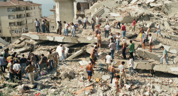 Bakan Kurum’dan 17 Ağustos paylaşımı: ‘Tek bir riskli yapı kalmayana kadar durmayacağız’