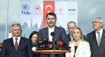 Bakan Kurum’dan Manavgat afetzedelerine ziyaret: Üzerimize düşeni yaptık