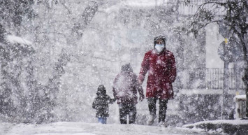 Bakan saat verdi! İstanbul'u etkisini altına alacak kar yağışı yarın başlayacak