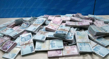 Bakan Şimşek’ten ‘dış kaynak’ iddialarına yanıt: ‘Uygun maliyetli dış finansman sağlandı’