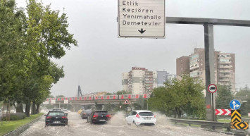 Bakanlık açıkladı: Sel nedeniyle yol kapatıldı