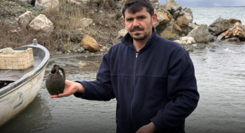 Balık ararken tarihi eser küp buldu !