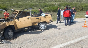 Balıkesir’de otomobil ile TIR çarpıştı: Bir aile yok oldu