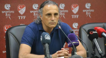 Bandırmaspor Teknik Direktörü Mustafa Gürsel, İstanbulspor'a kaybetmelerinin ardından Süper Lig'e çıkamamaları hakkında çarpıcı açıklamalarda bulundu!