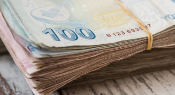 Bankalar faiz oranlarını sürekli değiştiriyor: Aylık 42 bin TL’ye kadar kazanç sağlıyor