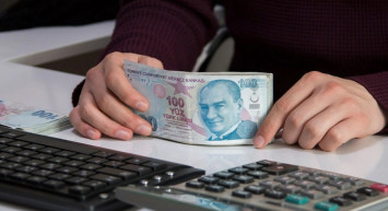 Bankalar kredi çekmek isteyenleri hedef alıyor: EFT oyunuyla masraf üstüne masraf kesiyorlar