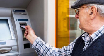 Bankalardan emeklileri sevindirecek haber: Promosyonlar 7 bin 500 TL oldu! İşte detaylar…