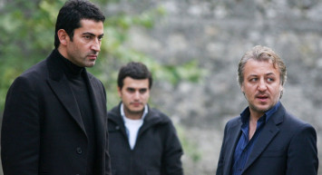 Barış Falay bir dönem ekranlara damgasını vuran Ezel dizisi hakkında yıllar sonra çok konuşulacak itiraflarda bulundu!