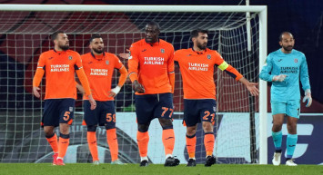 Başakşehir herkesi şoka uğrattı: Avrupa defteri farklı mağlubiyetle kapandı